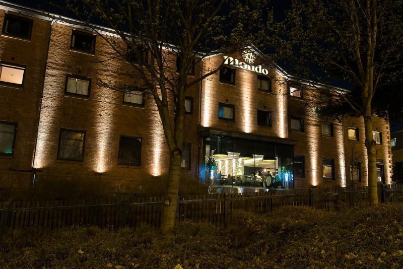 Mondo Hotel Котбрідж Екстер'єр фото
